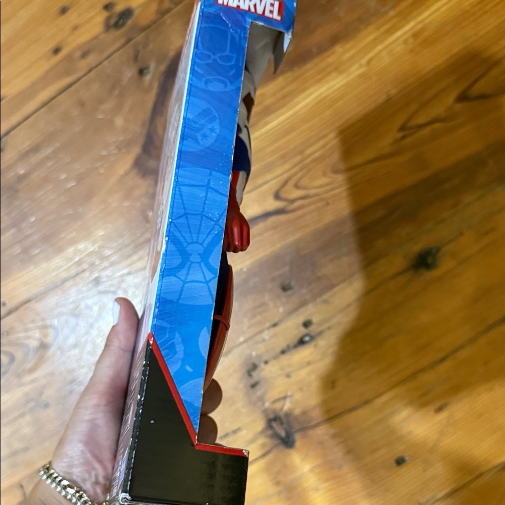 Captain America Action Figure (9") with Shield Marvel Mighty Hero Series NIB - Picture 7 of 10